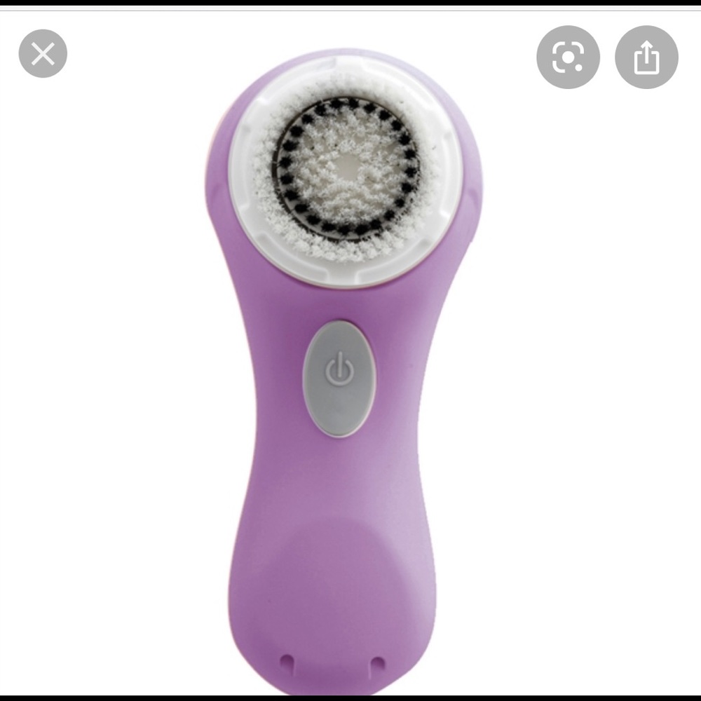Hot pink Clarisonic MIA